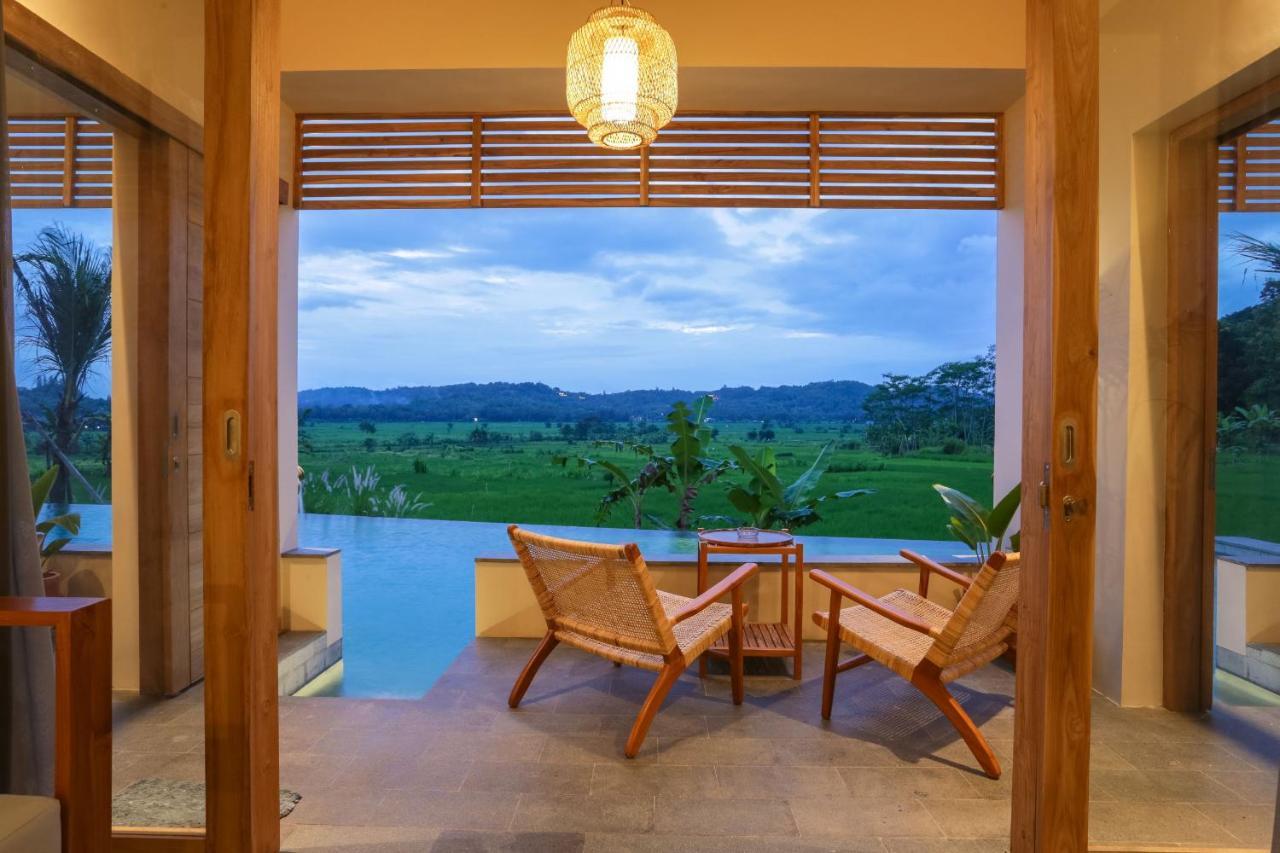 Boutique Villa Jogja Senang Yogyakarta Exterior foto